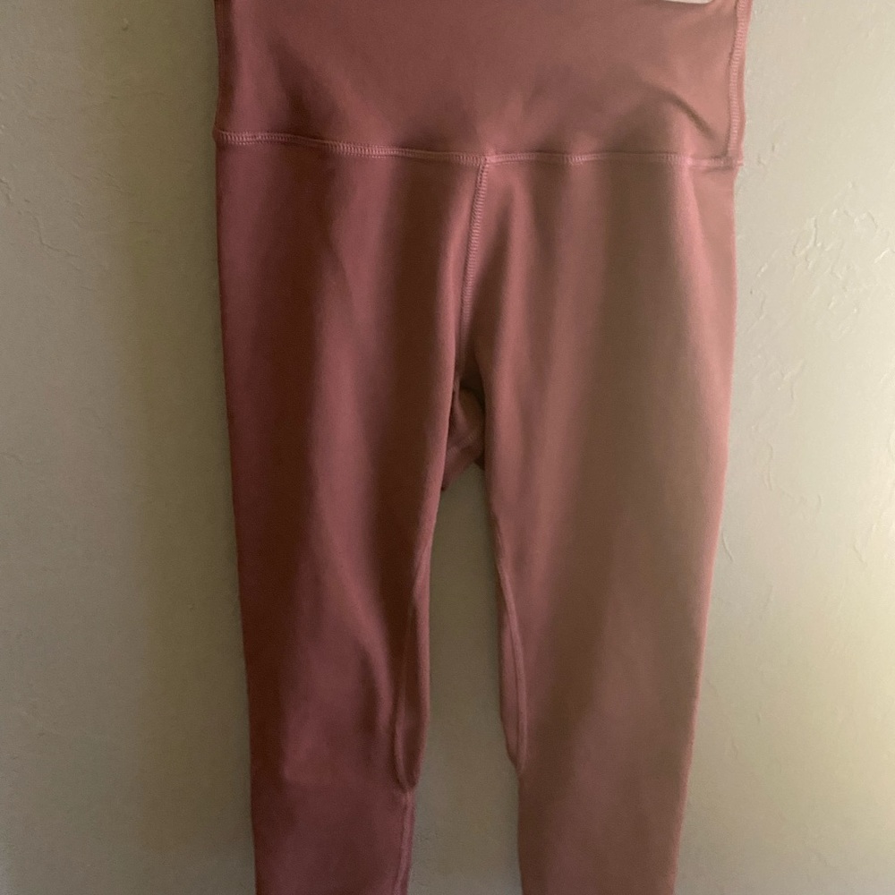 Pink capri lululemon leggings